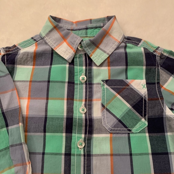 2T Boys Plaid Button down shirt - Picture 2 of 6